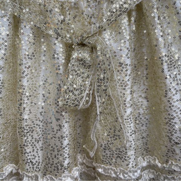 “Cinderella” girls, gold, sequined event dress size 4T. Smoke free - Picture 6 of 7